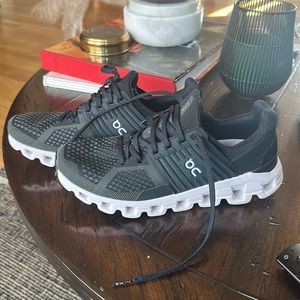 On Cloudswift running shoes